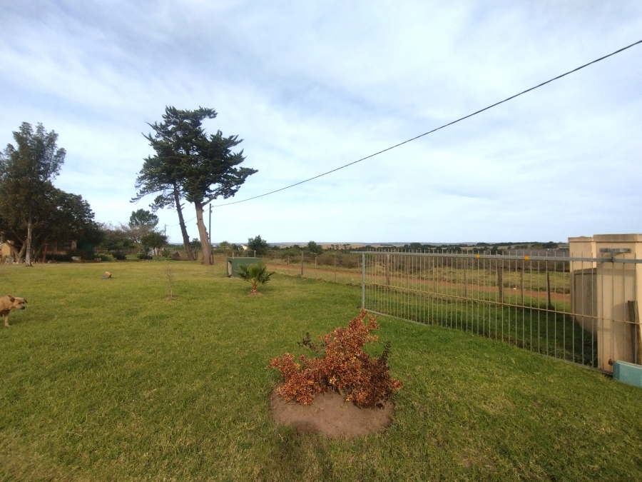 6 Bedroom Property for Sale in Kruisfontein Eastern Cape
